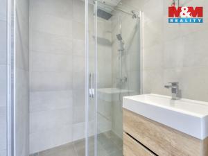 Pronájem bytu 3+kk, Praha - Karlín, U Sluncové, 65 m2