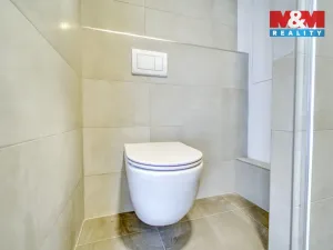 Pronájem bytu 3+kk, Praha - Karlín, U Sluncové, 65 m2