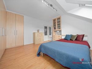 Prodej bytu 3+1, Hradec Králové, Klumparova, 89 m2