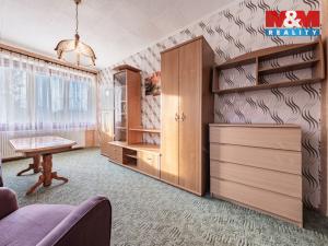 Prodej bytu 2+1, Průhonice, Školní, 53 m2