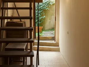 Pronájem bytu 2+kk, Praha - Malá Strana, Sněmovní, 80 m2