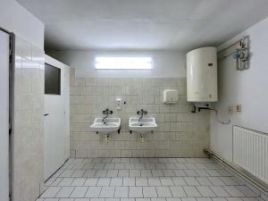 Prodej skladu, Brno, Kaštanová, 1806 m2