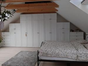 Prodej rodinného domu, Hředle, 398 m2