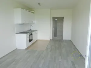 Pronájem bytu 1+kk, Praha - Letňany, Kadečkové, 35 m2