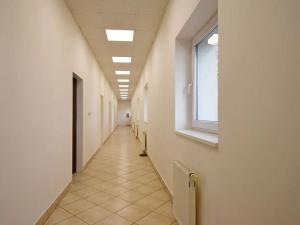 Pronájem kanceláře, Praha - Řepy, Třanovského, 143 m2