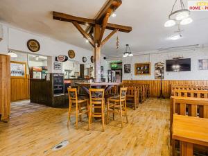 Prodej vily, Karlovy Vary, Merklínská, 700 m2