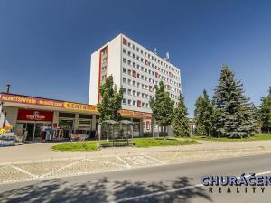 Prodej obchodního prostoru, Čelákovice, Sokolovská, 463 m2
