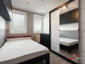 Pronájem bytu 2+kk, Hradec Králové - Třebeš, Ve Stromovce, 59 m2