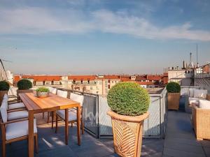 Prodej bytu 5+kk, Praha - Dejvice, Buzulucká, 239 m2