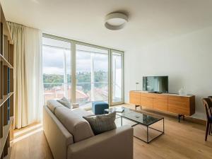 Pronájem bytu 2+kk, Praha - Smíchov, Holečkova, 70 m2