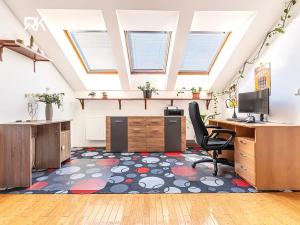 Prodej bytu 3+kk, Chvaletice, Obránců míru, 109 m2