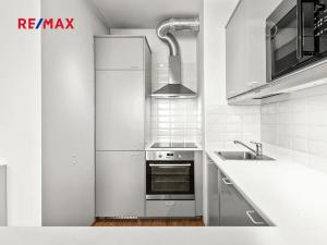 Prodej bytu 2+kk, Praha, V Háji, 58 m2