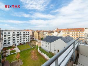 Prodej bytu 2+kk, Praha, V Háji, 58 m2