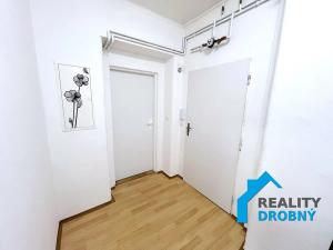 Pronájem bytu 4+1, Děčín, Revoluční nám., 103 m2