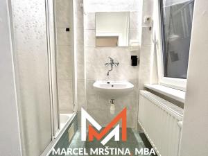 Pronájem bytu 2+kk, Hronov, T. G. Masaryka, 51 m2