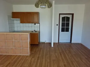Pronájem bytu 1+kk, Ústí nad Labem, Neštěmická, 32 m2