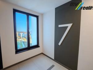 Prodej bytu 1+kk, Praha - Hrdlořezy, V třešňovce, 35 m2