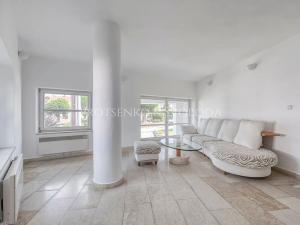 Prodej vily, Křižanov, Benešovo náměstí, 530 m2