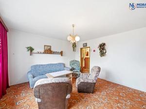 Prodej bytu 3+1, Maletín, 77 m2