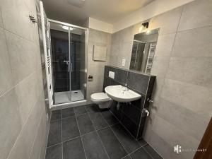 Pronájem bytu 1+kk, Praha - Hlubočepy, Fabiánové, 31 m2