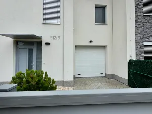 Pronájem rodinného domu, Praha - Vinoř, Mokošínská, 158 m2