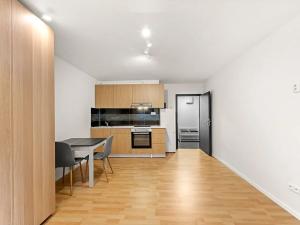 Pronájem bytu 1+kk, Praha - Michle, Michelská, 25 m2