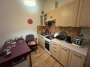 Pronájem bytu 2+kk, Praha - Libeň, Sokolovská, 38 m2