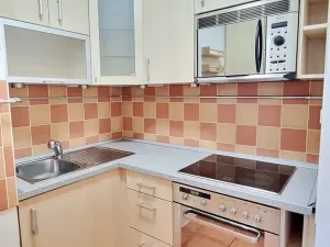 Prodej bytu 2+1, Praha - Řepy, Skuteckého, 47 m2