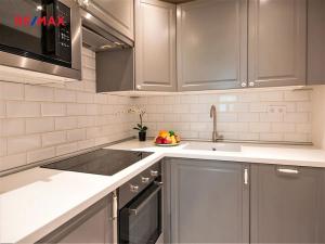 Pronájem bytu 3+kk, Praha - Karlín, Křižíkova, 75 m2