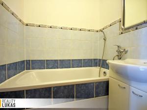 Pronájem bytu 2+1, Ostrava, Větrná, 53 m2