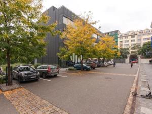 Pronájem kanceláře, Praha - Holešovice, U průhonu, 350 m2