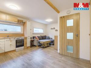 Prodej chaty, Karlovy Vary - Stará Role, 47 m2