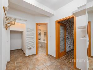 Pronájem atypického bytu, Starý Plzenec, Máchova, 60 m2