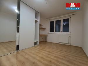 Pronájem bytu 3+1, Jindřichův Hradec - Jindřichův Hradec III, Sídliště, 68 m2