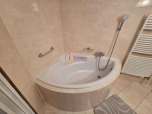 Pronájem bytu 1+kk, Praha - Krč, Dolnokrčská, 46 m2