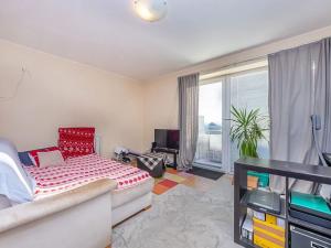 Pronájem bytu 2+kk, Praha - Kolovraty, Preislerova, 55 m2