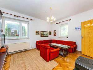 Prodej rodinného domu, Měchenice, M. J. Hurta, 230 m2