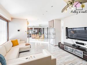 Prodej vily, Jesenice, Průhonická, 316 m2