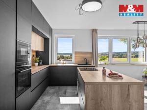 Prodej rodinného domu, Ledce, 216 m2