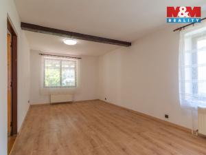 Prodej rodinného domu, Nepomyšl, 410 m2