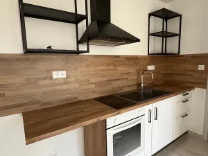 Pronájem bytu 1+kk, Hrochův Týnec, Nádražní, 28 m2