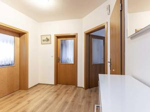 Pronájem bytu 3+kk, Praha - Břevnov, Šlikova, 110 m2