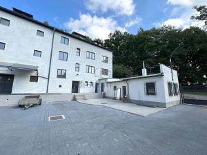 Pronájem kanceláře, Jindřichův Hradec, U Dolního Skrýchova, 97 m2