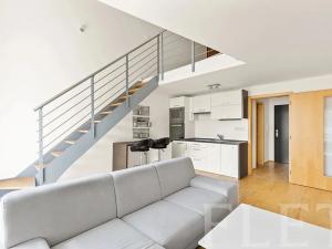 Pronájem bytu 2+kk, Praha - Libeň, U libeňského pivovaru, 46 m2