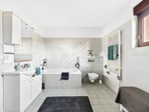 Prodej rodinného domu, Ohrobec, Jarovská, 345 m2