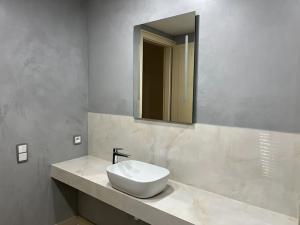 Pronájem bytu 3+kk, Praha - Karlín, Rohanské nábřeží, 121 m2