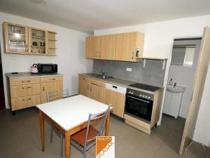 Prodej bytu 2+kk, Kadaň, Fibichova, 45 m2