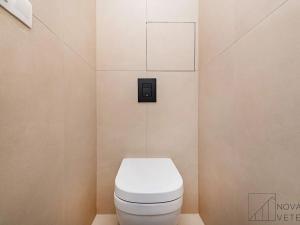 Pronájem bytu 2+kk, Praha - Žižkov, Květinková, 50 m2