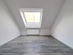 Pronájem bytu 3+kk, Praha - Libeň, Sokolovská, 61 m2