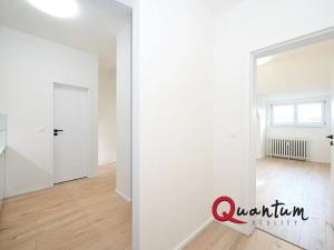 Pronájem bytu 2+1, Praha - Žižkov, Jeseniova, 44 m2